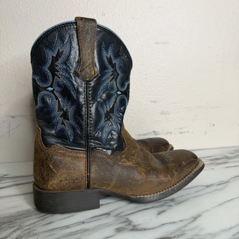 Ariat tombstone western